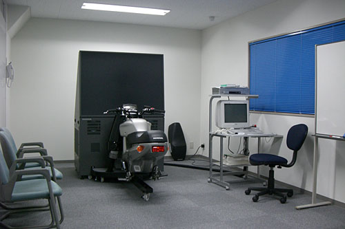 17. ��փV�~�����[�^�[��